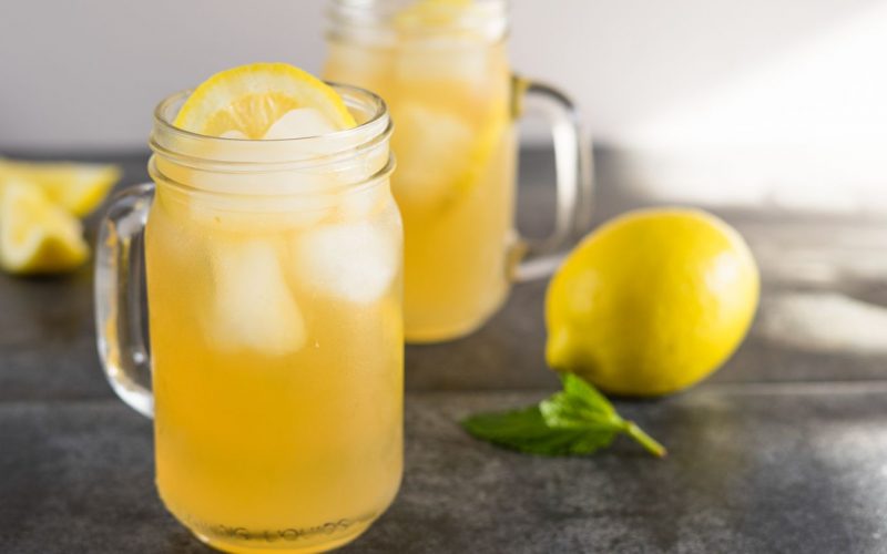 طريقة عمل عصير الليمون بالنعناع وتعرف على فوائد الليمون للجسم